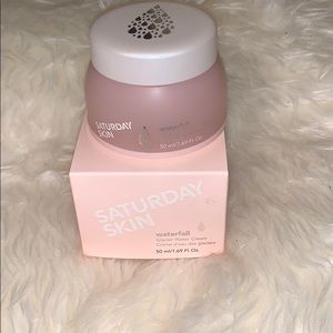 Saturday Skin waterfall Glacier Water Cream!